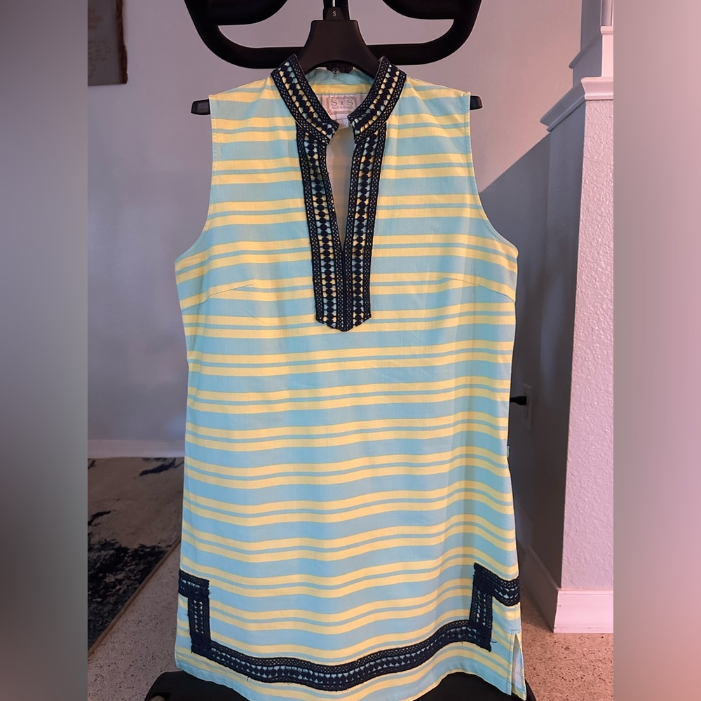 Striped Ship to Sable Sleeveless Tunic with Contrast Trim